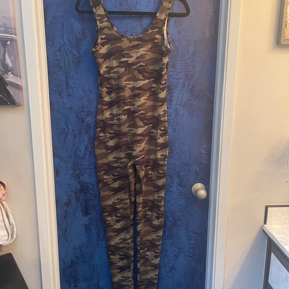Bodysuit onsie